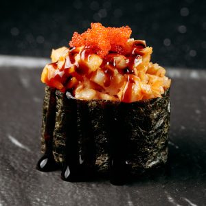 Гункан з креветкою